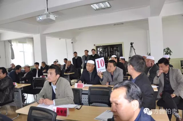 临夏市前河沿小学商铺拍卖会圆满举行